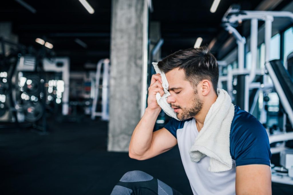 muž-pot-elektrolyty-sport-jonťák